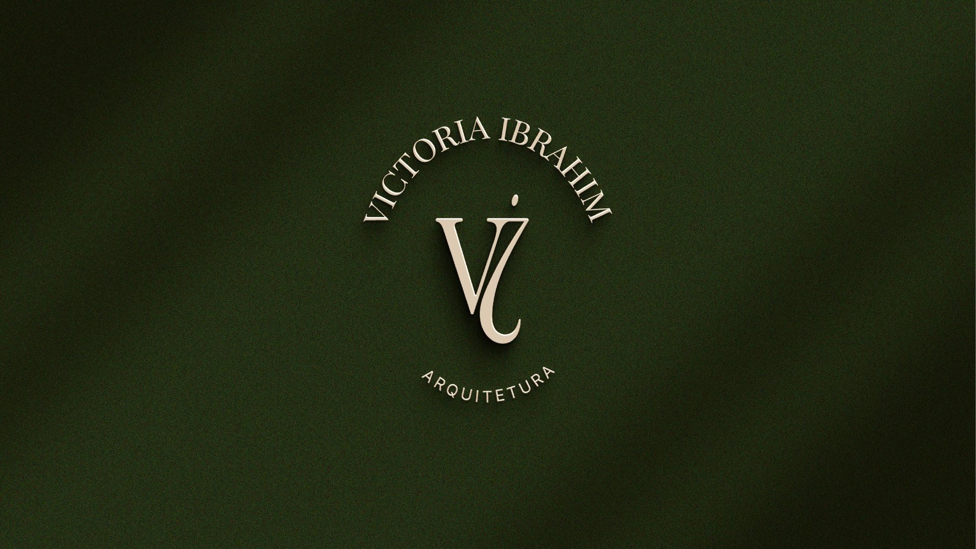 Selo Victoria Ibrahim em relevo sobre verde